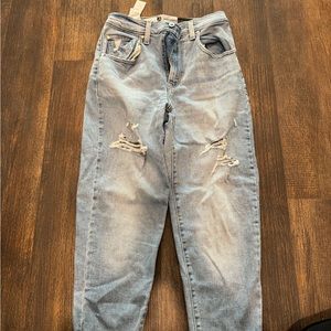 Levi Mom Jeans
